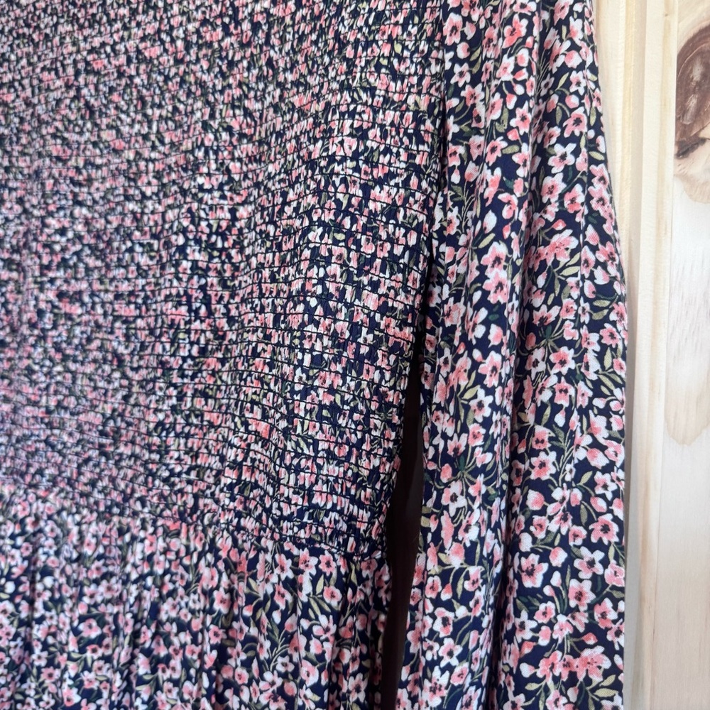 Old Navy Long Sleeve Navy & Pink Floral Maxi Dress - Picture 9 of 10